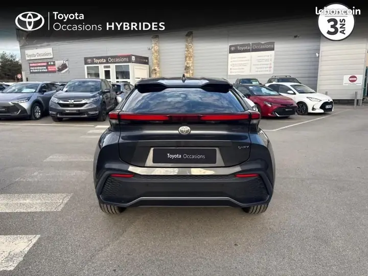 Toyota C-Hr 2025 photo 4