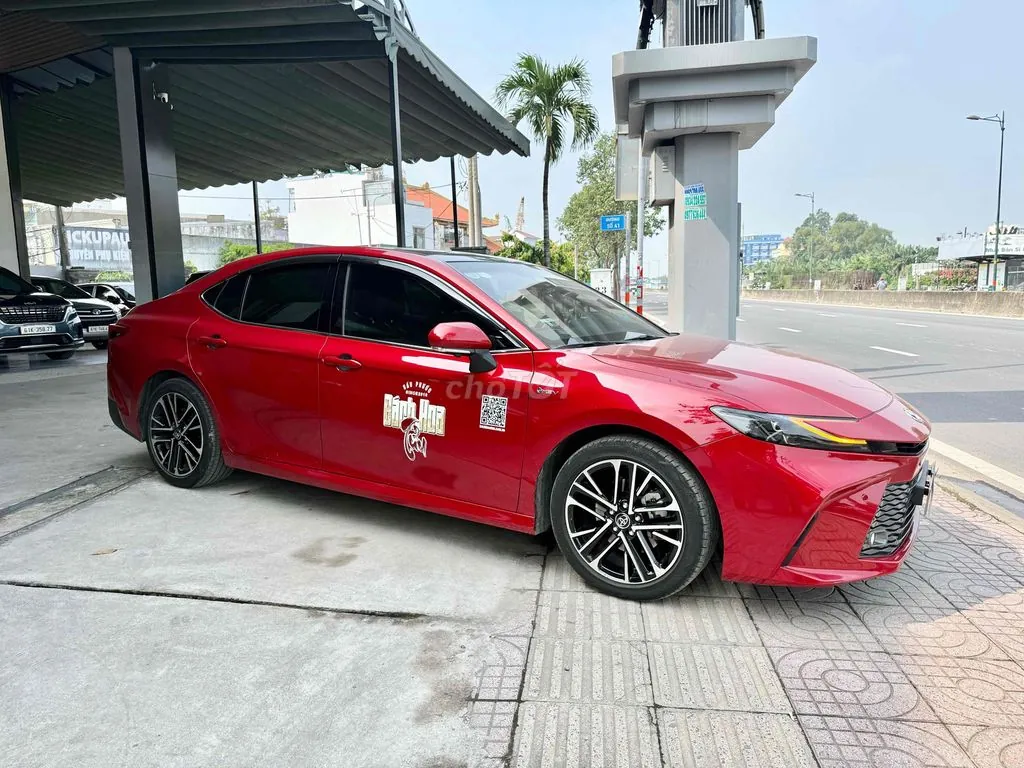Toyota Camry 2025 photo 3