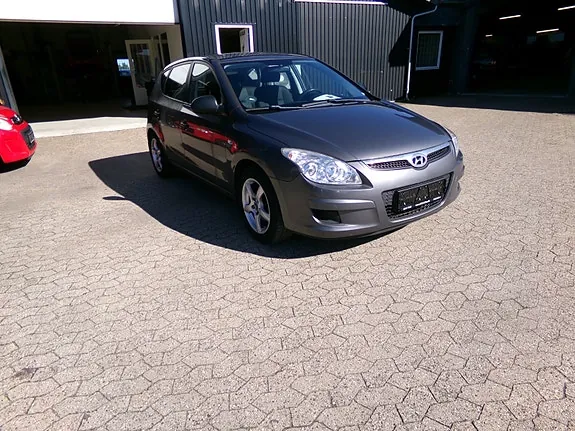 Hyundai I30 2008 photo 2