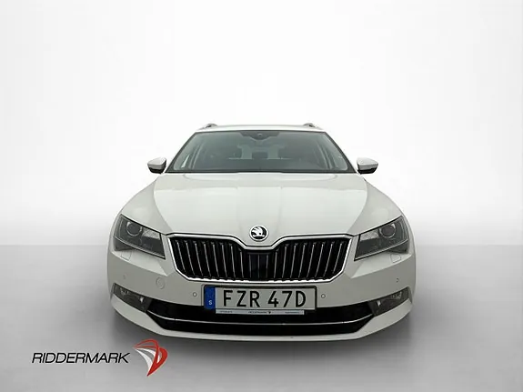 Skoda Superb 2019 photo 2