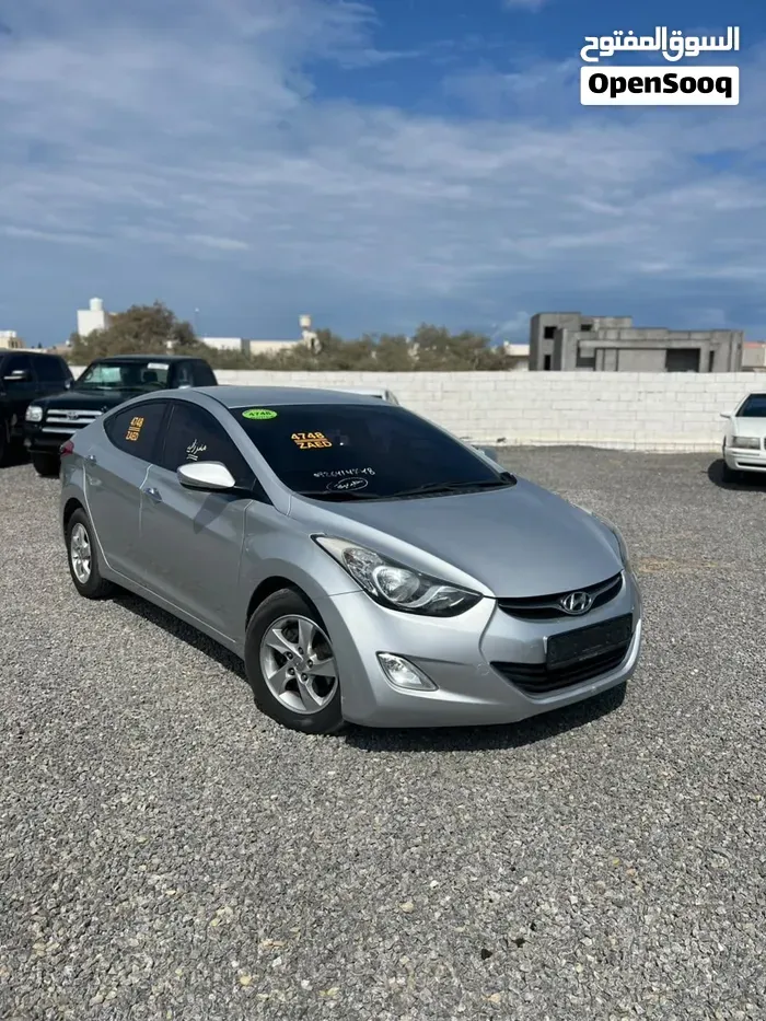 Hyundai Avante 2012 photo 2