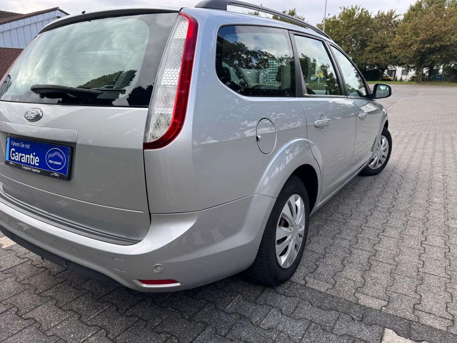 Ford Focus 2009 photo 3