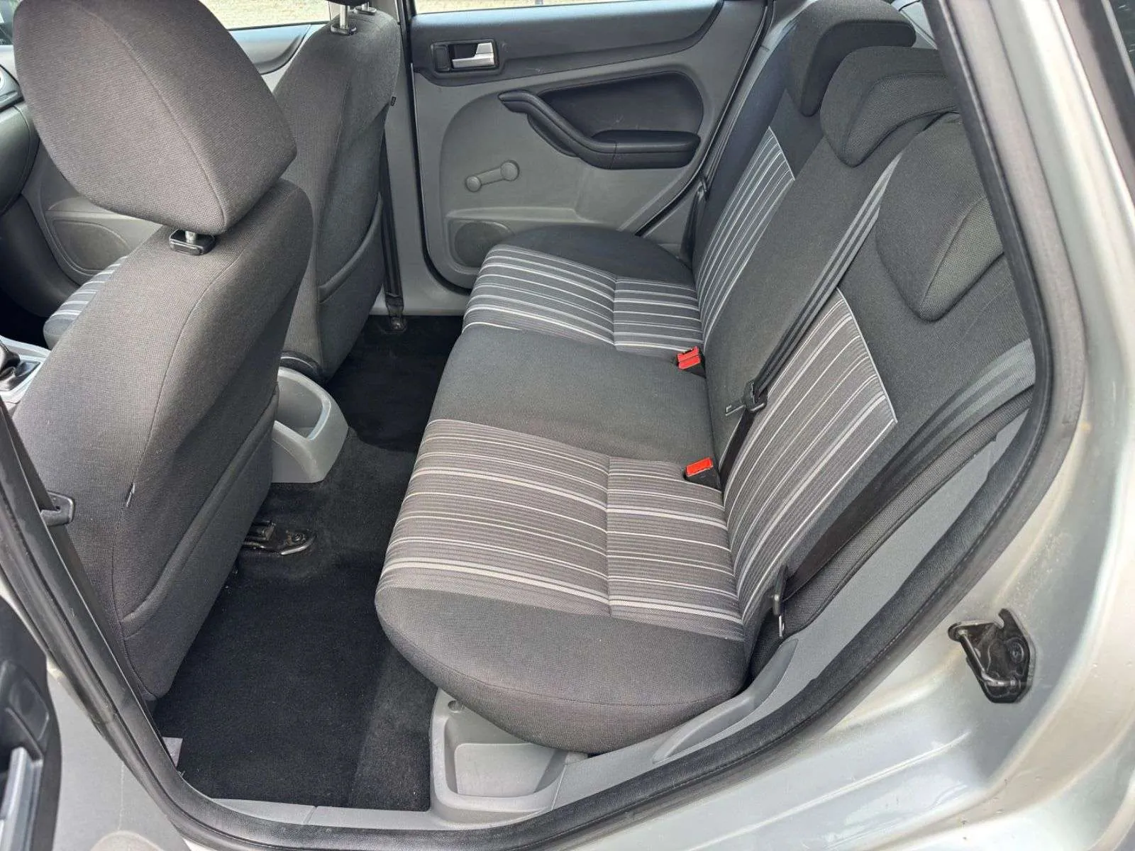 Ford Focus 2009 photo 5