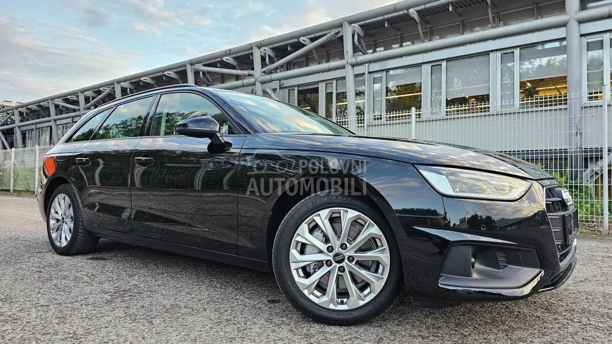 Audi A4 2022 photo 3