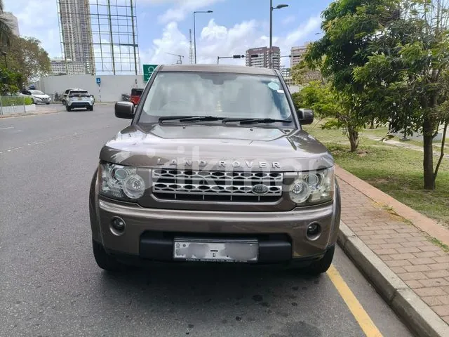 Land Rover Discovery 2010 photo 3