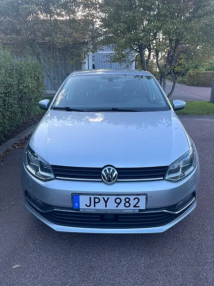 Volkswagen Polo 2015 photo 2