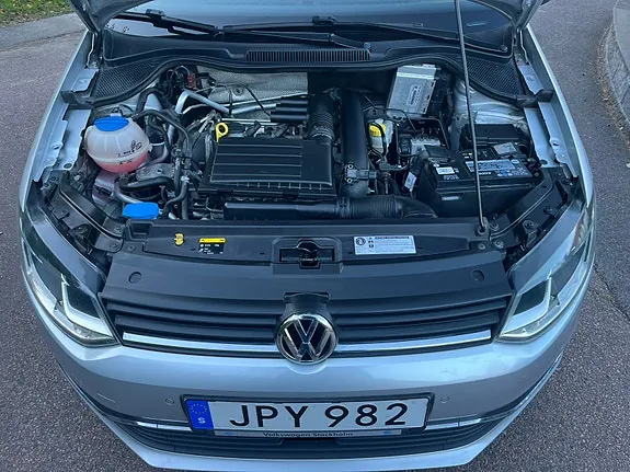 Volkswagen Polo 2015 photo 5