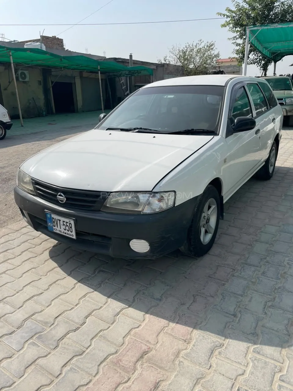Nissan Ad Van