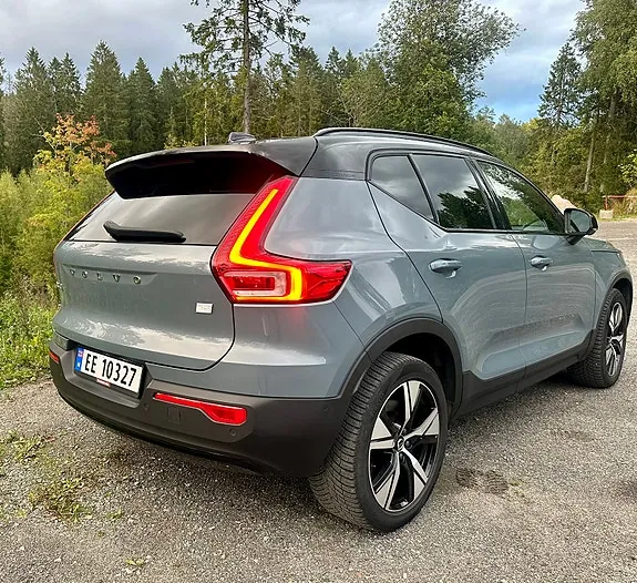 Volvo Xc40 2022 photo 4