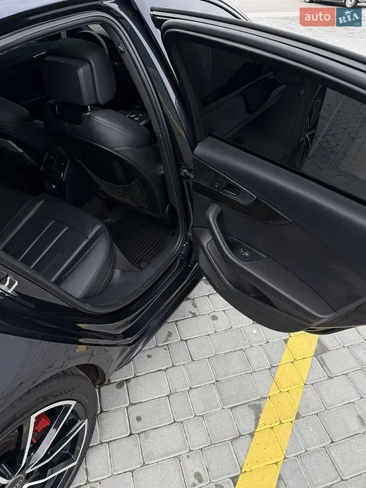 Audi A4 2018 photo 3
