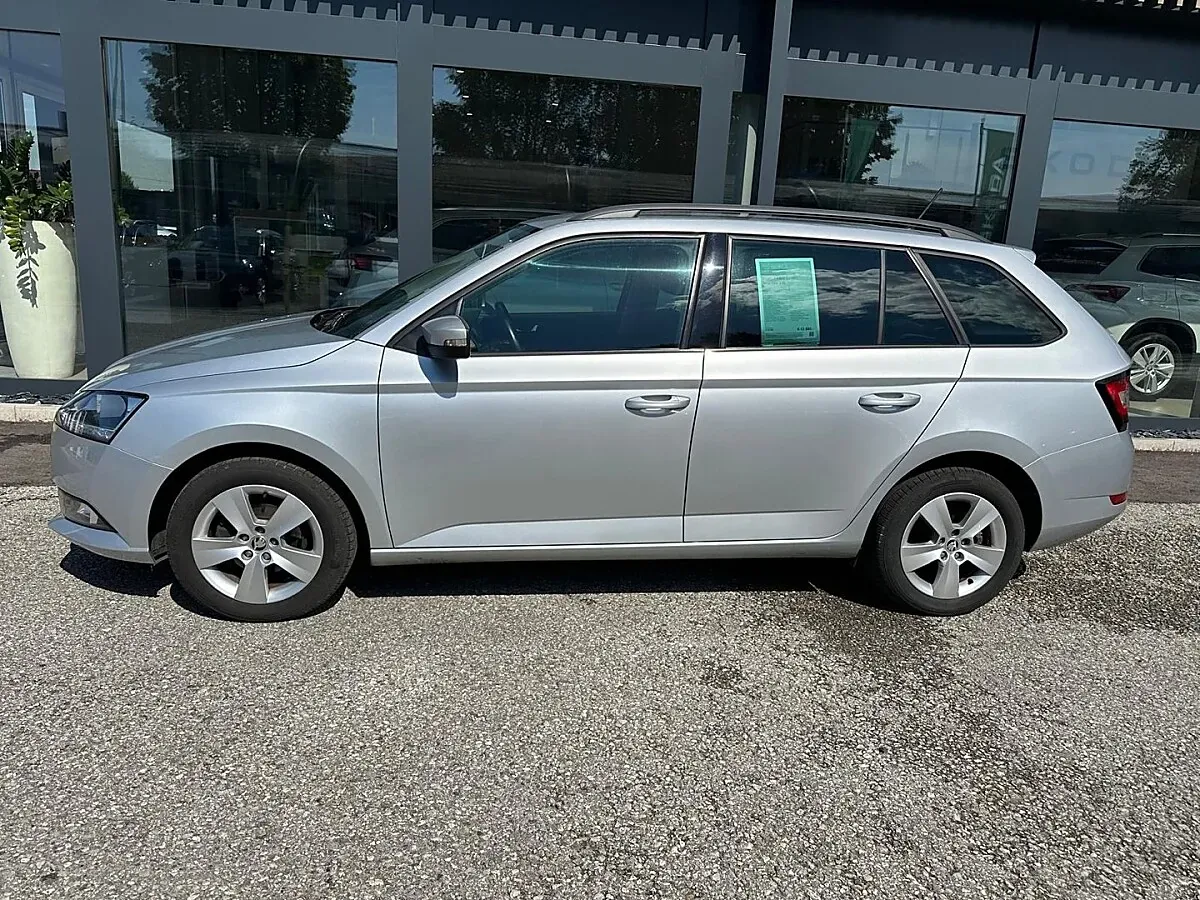 Skoda Fabia 2021 photo 3