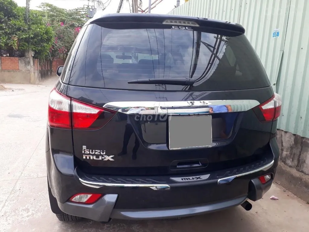 Isuzu Mu-X 2019 photo 4