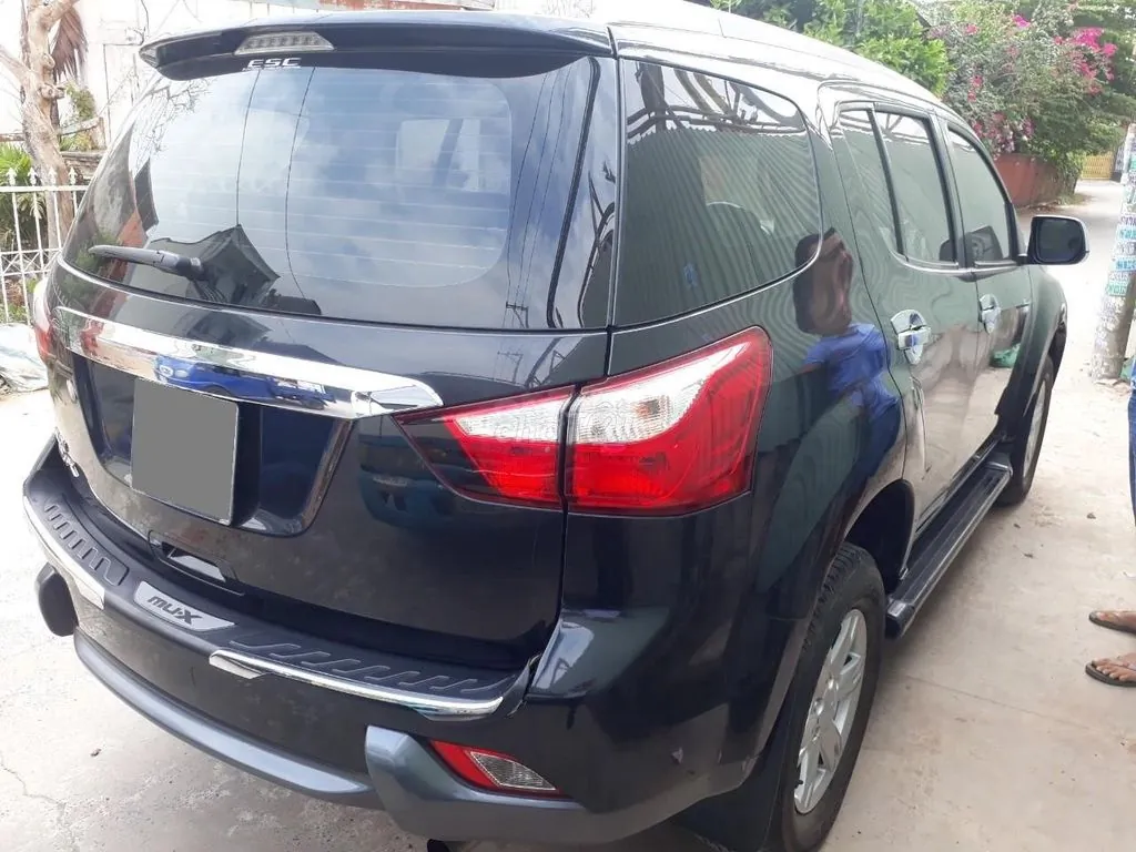 Isuzu Mu-X 2019 photo 5