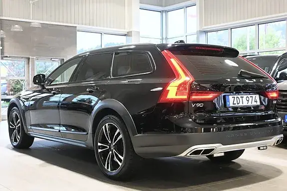 Volvo V90 Cross Country 2018 photo 3