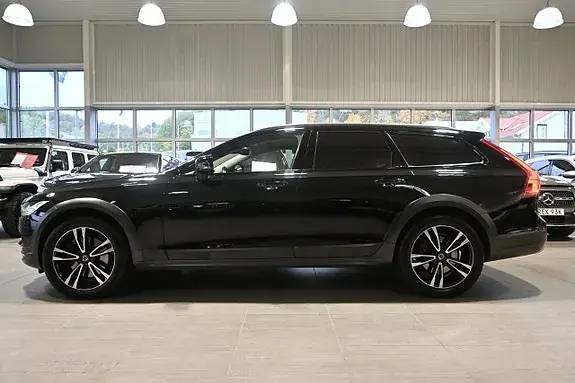 Volvo V90 Cross Country 2018 photo 2