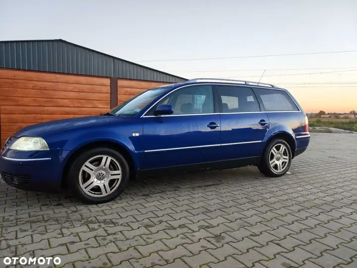 Volkswagen Passat 2001 photo 2
