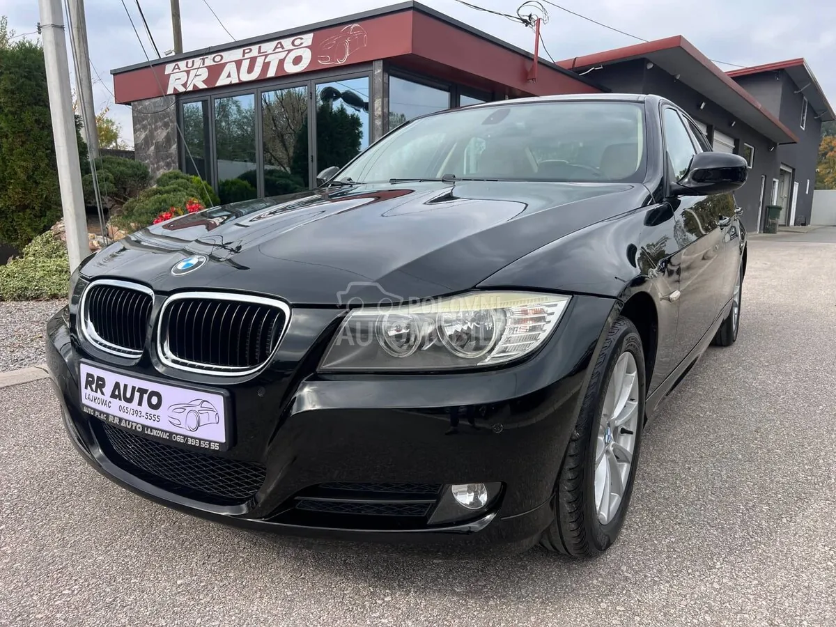 BMW 318 2009 photo 2