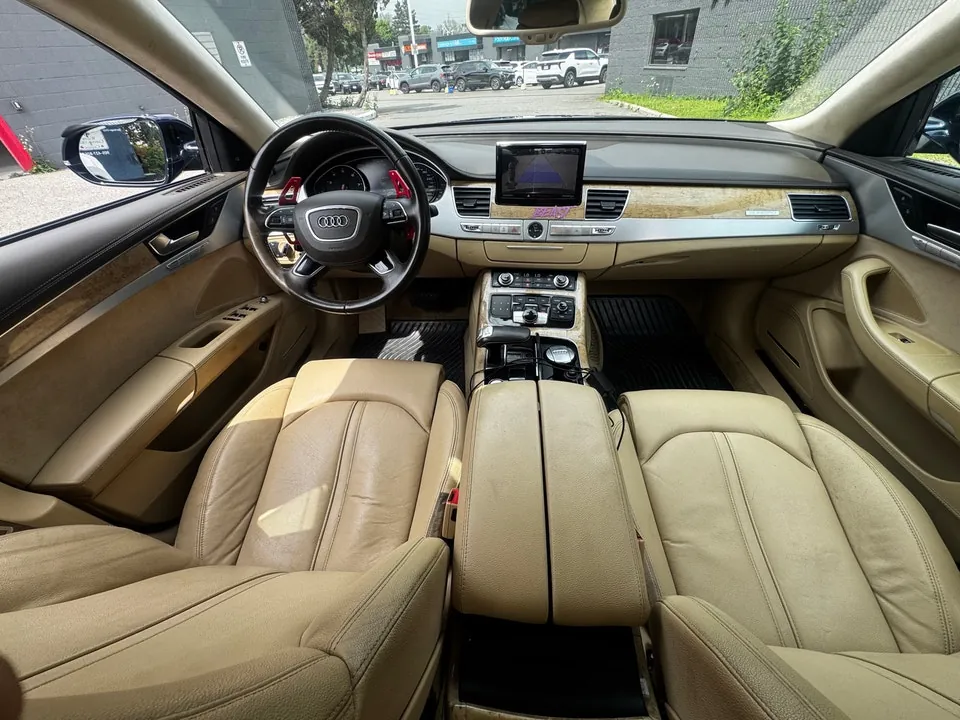 Audi A8L 2013 photo 4