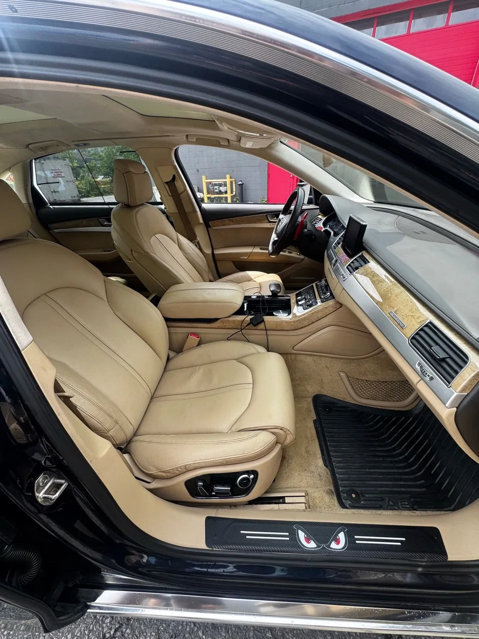 Audi A8L 2013 photo 5
