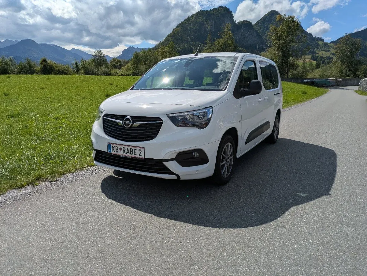 Opel Combo 2021 photo 2