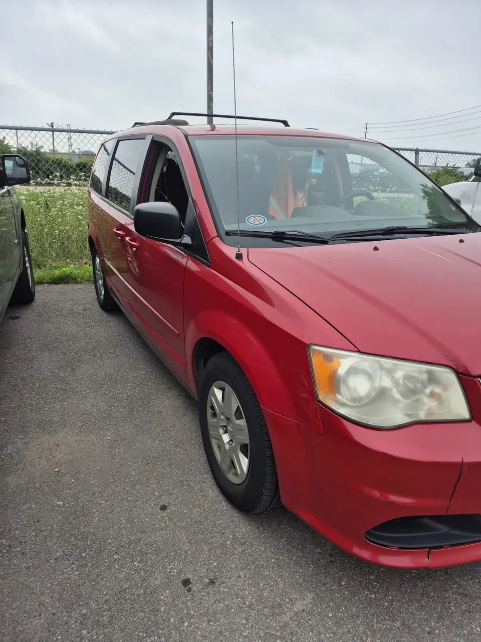 Dodge Grand Caravan 2012 photo 2