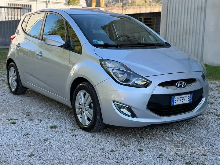 Hyundai Ix20 2013 photo 4