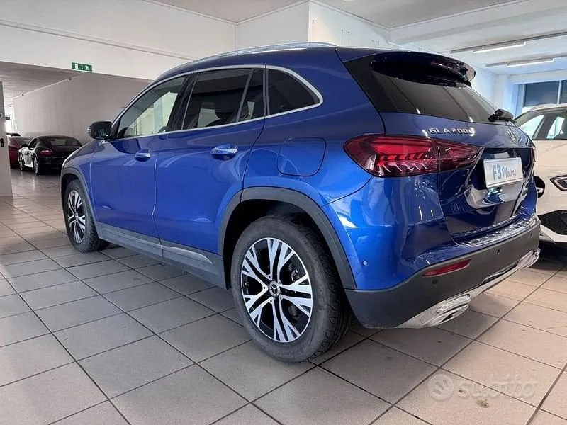 Mercedes-Benz Gla 2023 photo 4