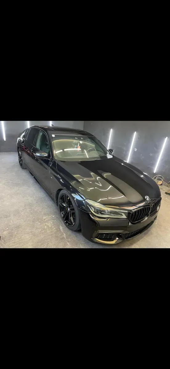 BMW 7 Series 2016 photo 3