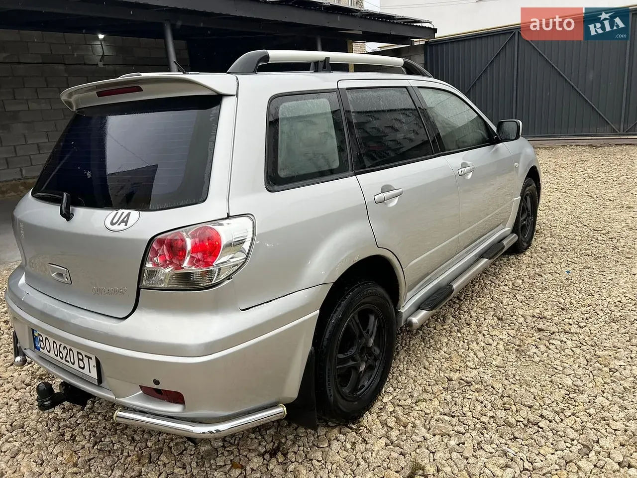 Mitsubishi Outlander 2004 photo 3