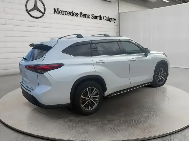 Toyota Highlander 2022 photo 5