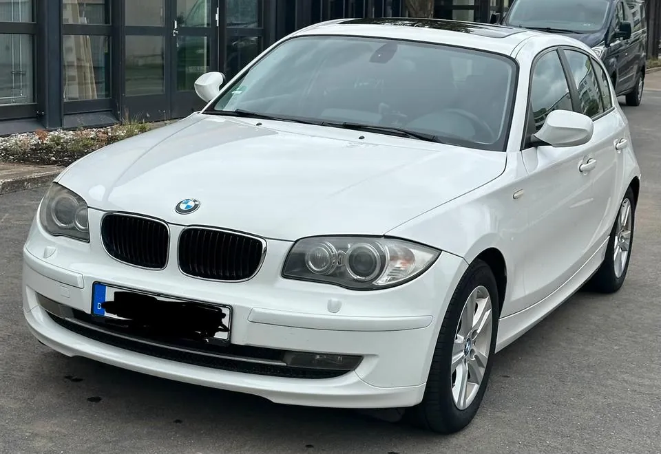 BMW 118I E87