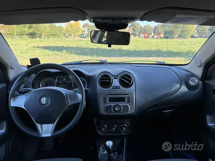 Alfa Romeo Mito 2011 photo 4