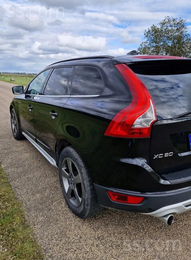 Volvo Xc 60 2011 photo 2