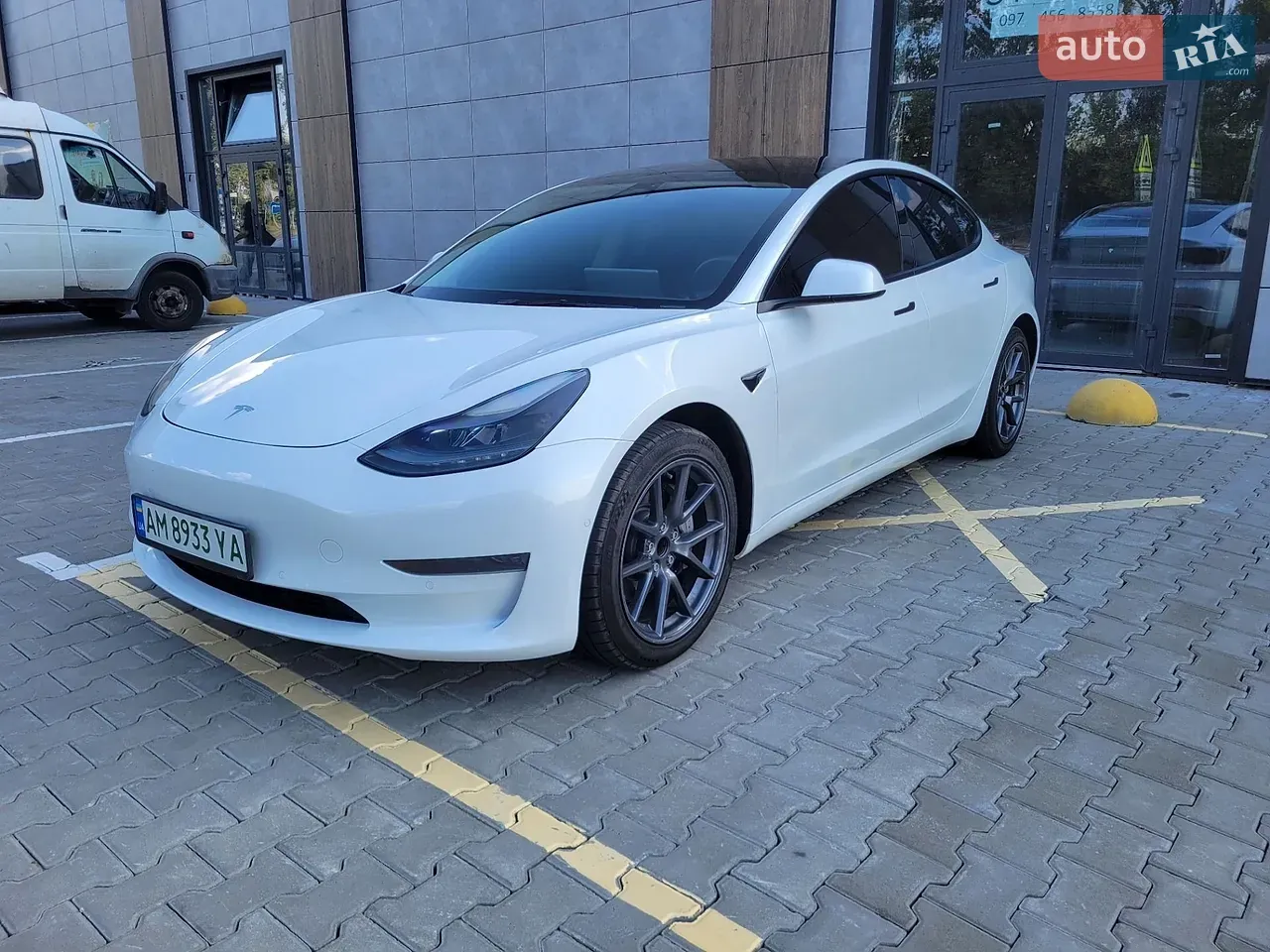 Tesla Model 3 2022 photo 2