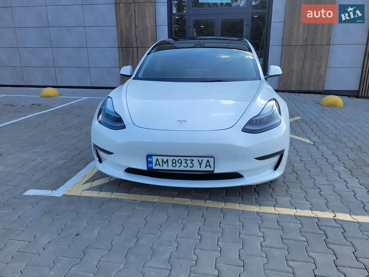 Tesla Model 3 2022 photo 3