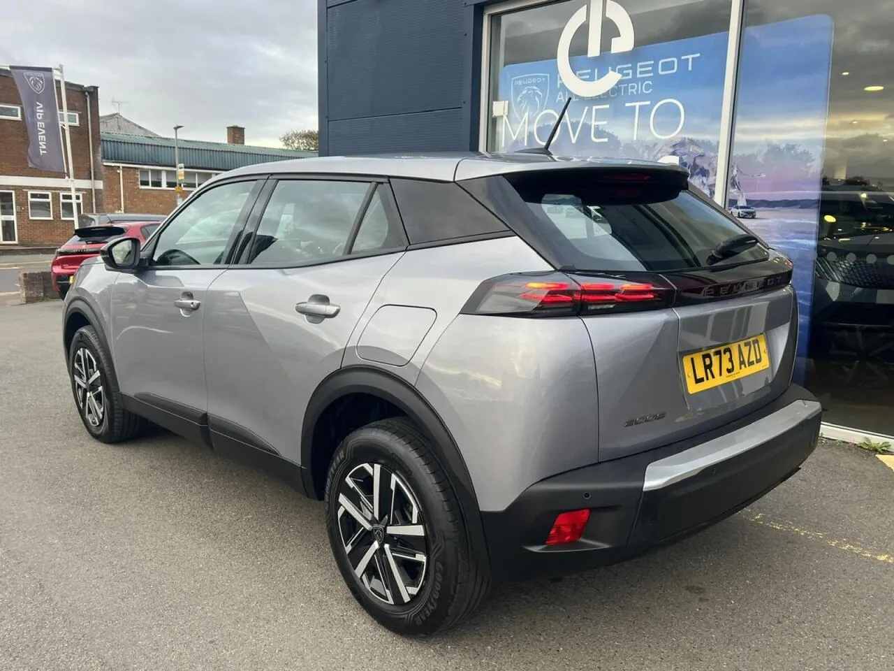 Peugeot 2008 2023 photo 2
