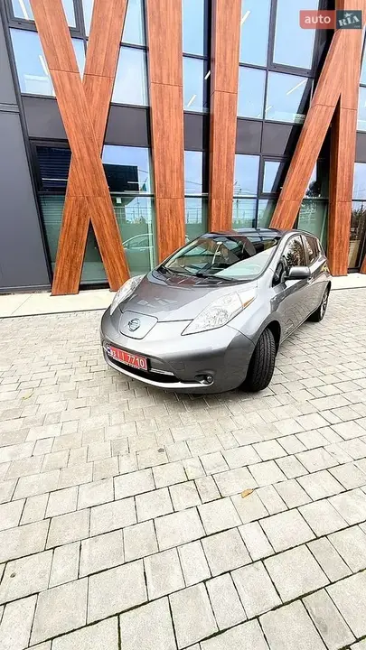 Nissan Leaf 2015 photo 3