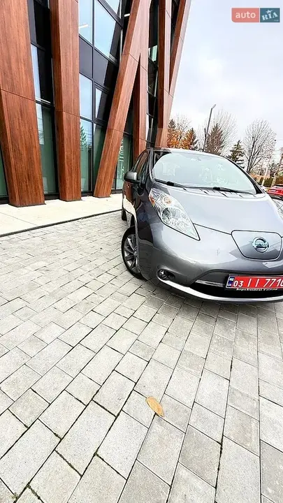 Nissan Leaf 2015 photo 2
