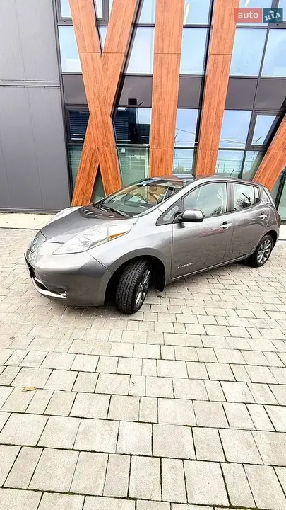 Nissan Leaf 2015 photo 4