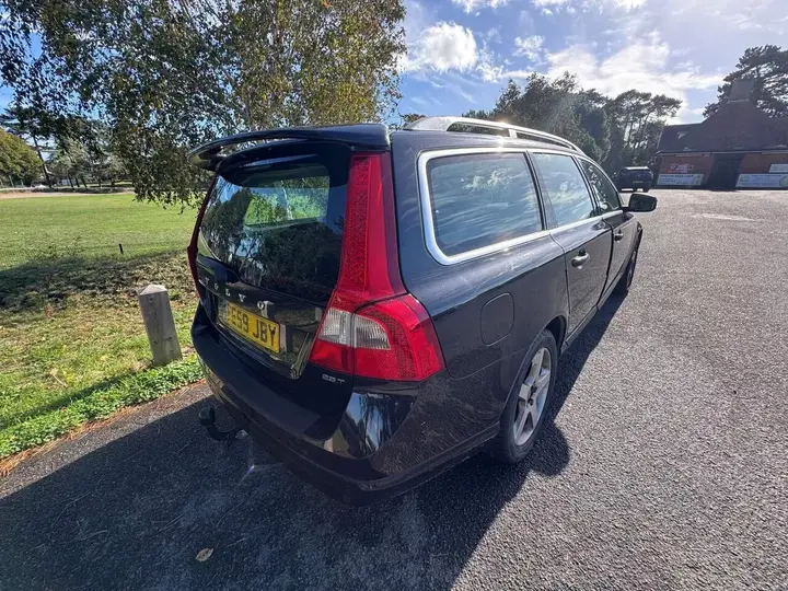 Volvo V70 2009 photo 4