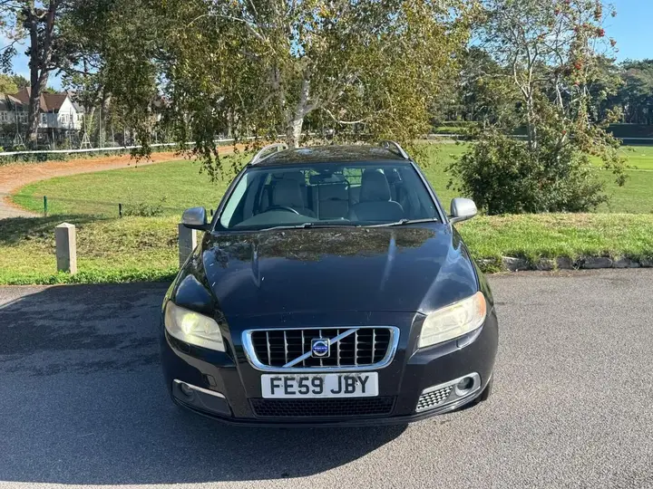 Volvo V70 2009 photo 3