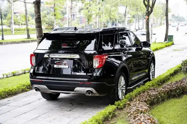 Ford Explorer 2023 photo 4