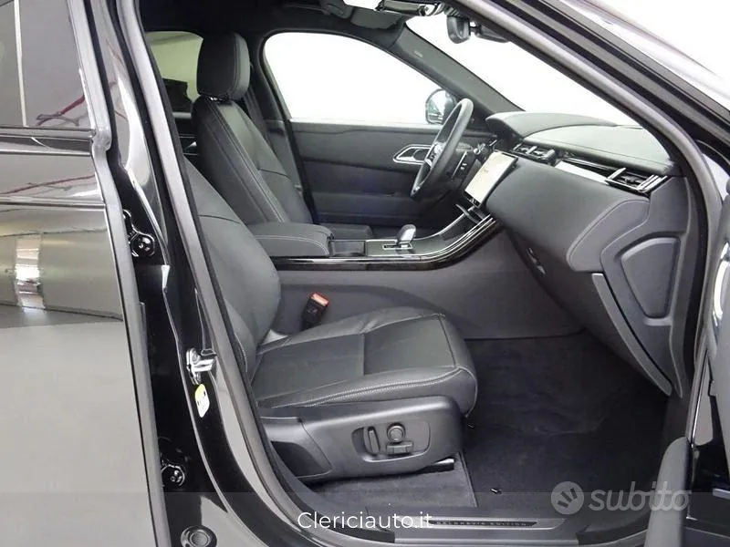 Land Rover Range Rover Velar 2026 photo 3
