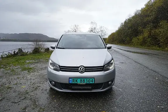 Volkswagen Touran 2015 photo 2