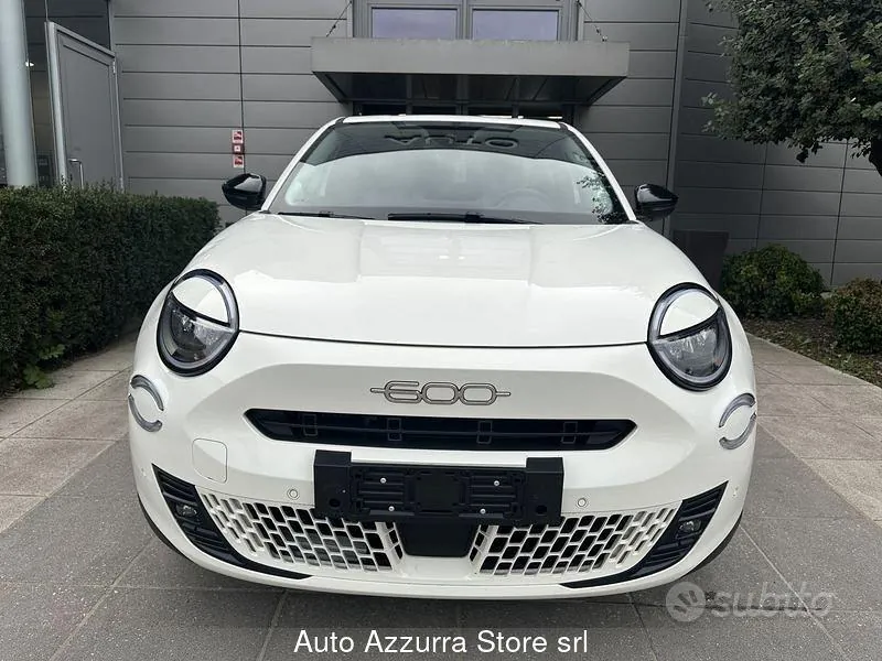 Fiat 600 Hybrid 2025 photo 2