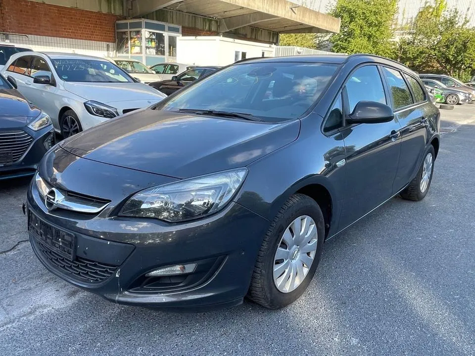 Opel Astra J