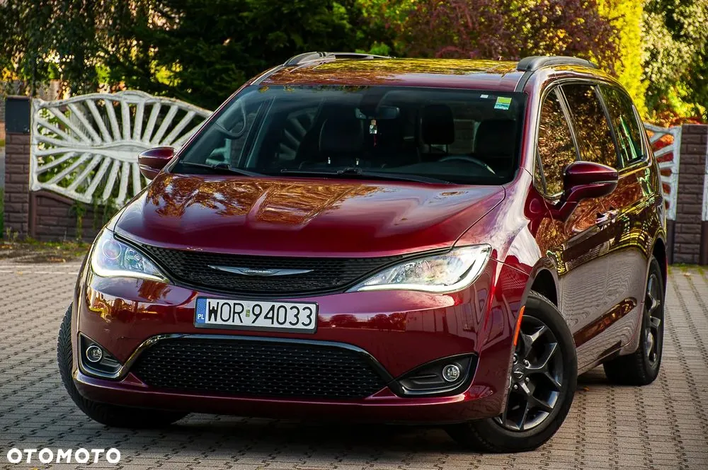 Chrysler Pacifica 2019 photo 2