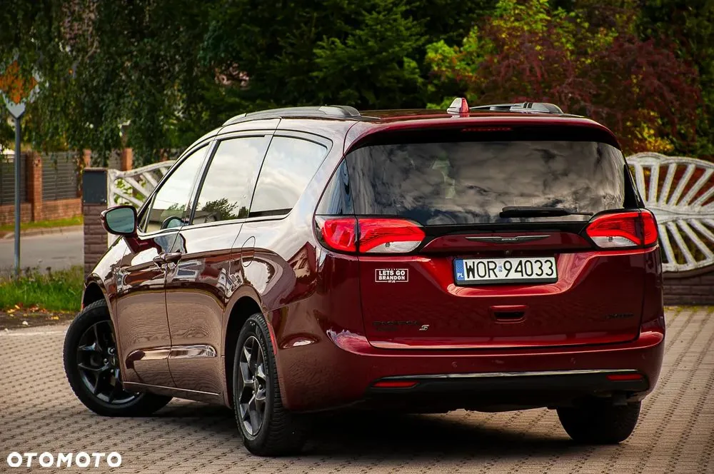 Chrysler Pacifica 2019 photo 3