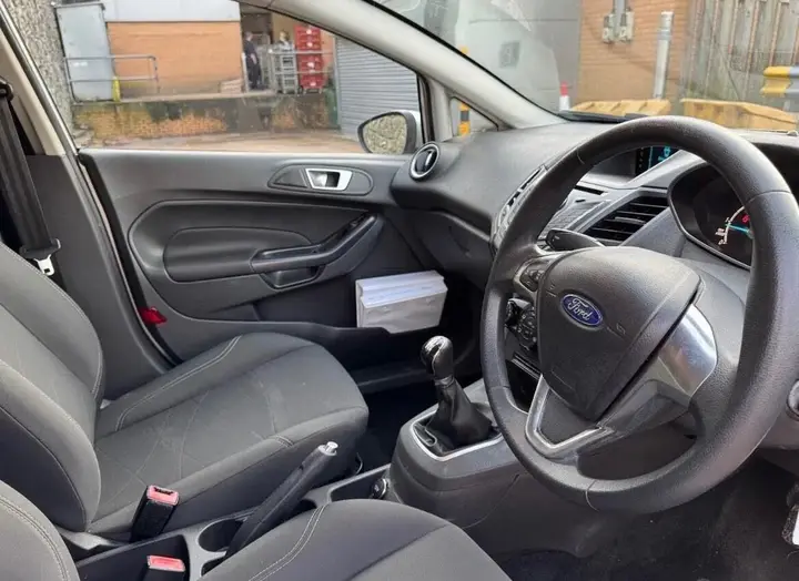 Ford Fiesta 2015 photo 5