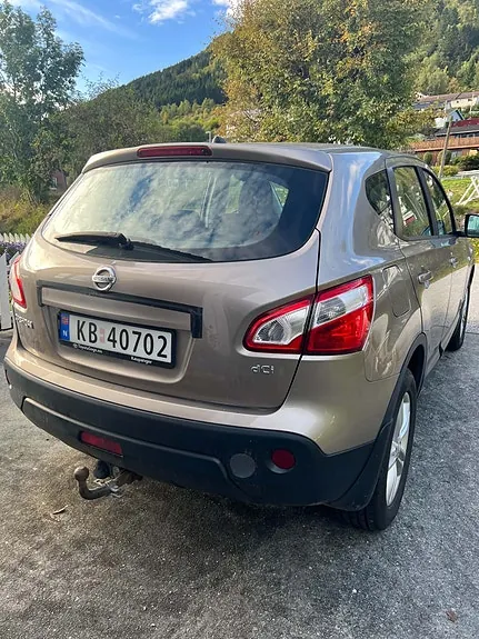Nissan Qashqai 2011 photo 2